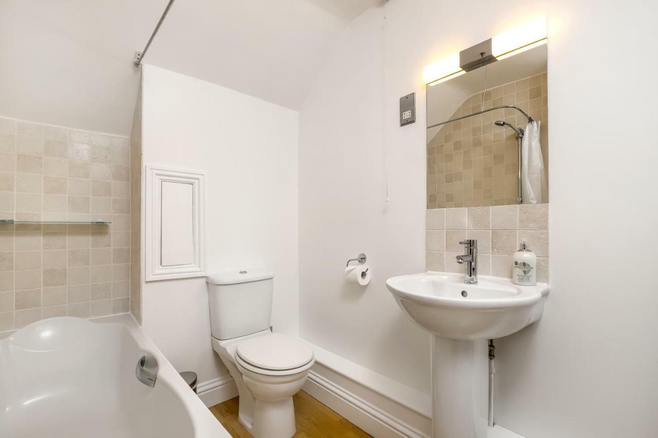 Gorgeous In The Centre Of Apartment *
